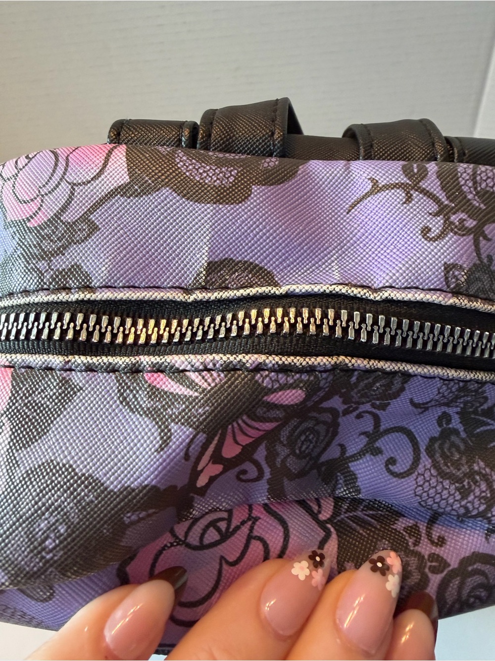 This Kuromi Roses Lace Mini Backpack by Bioworld - Picture 9 of 14